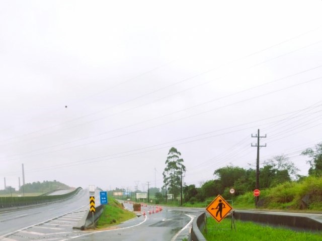 Avano das obras em viaduto liberam acesso a Capivari de Baixo