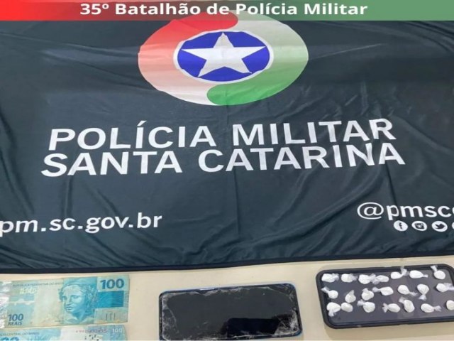 Gro Par: PM prende homem em flagrante por trfico de drogas