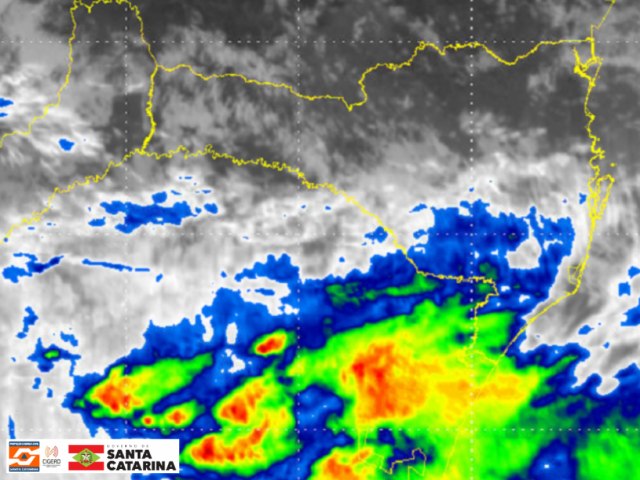 Frente fria do RS avana sobre o Sul de SC, que deve registrar novas tempestades no domingo