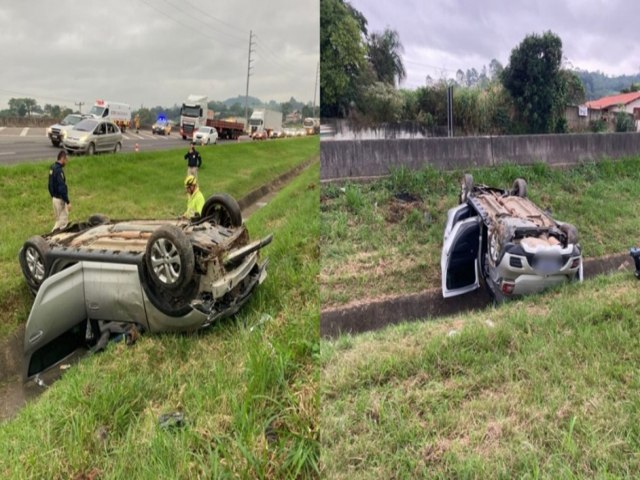 Criana sai ilesa de capotamento na BR-101 em Jaguaruna