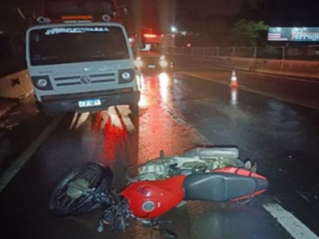 Pescaria Brava: Motociclista de 63 anos morre aps acidente na BR-101 