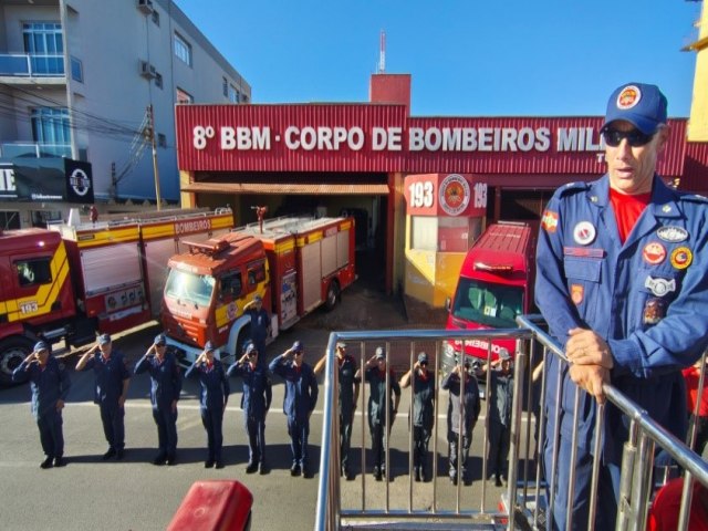 Tubaro: Sargento Anderson recebe ltimas homenagens durante cortejo