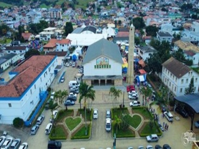 114 Festa de So Pedro tem incio nesta tera-feira (25), em Armazm