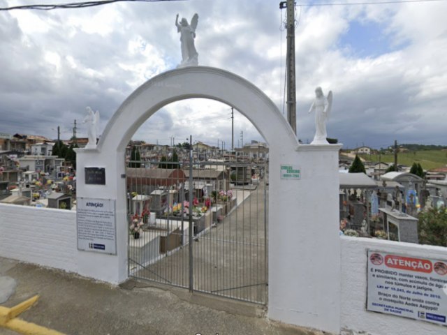 Portas de alumnio so furtadas de cemitrio em Brao do Norte