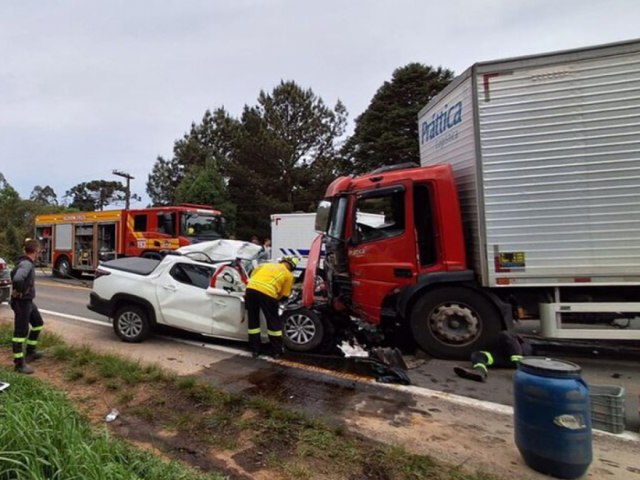 Carro da regio se envolve em acidente com morte no Norte de SC