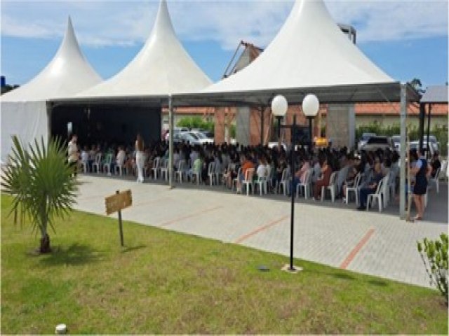 Familiares prestaram homenagem  entes queridos no Crematrio e Memorial So Mateus