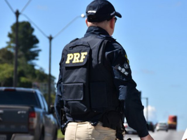 Operao da PRF mira uso do cinto de segurana