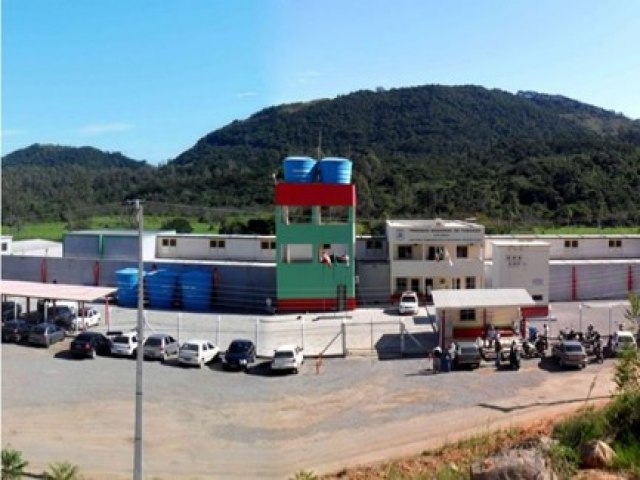 Motim � controlado no Pres�dio Regional de Tubar�o ap�s apreens�o de celular