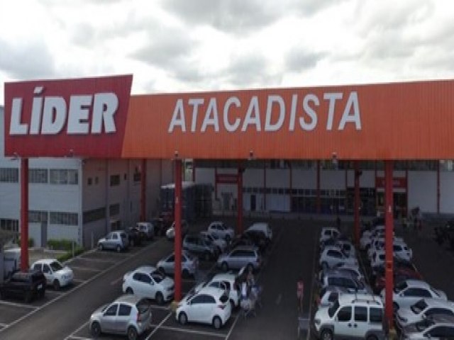 L�der Atacadista fecha loja em Imbituba e encerra atendimento presencial em S�o Jos�