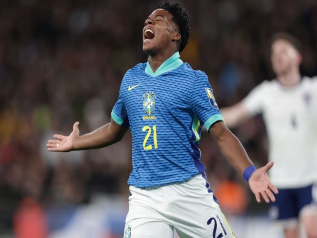 Brasil vence a Inglaterra por 1x0