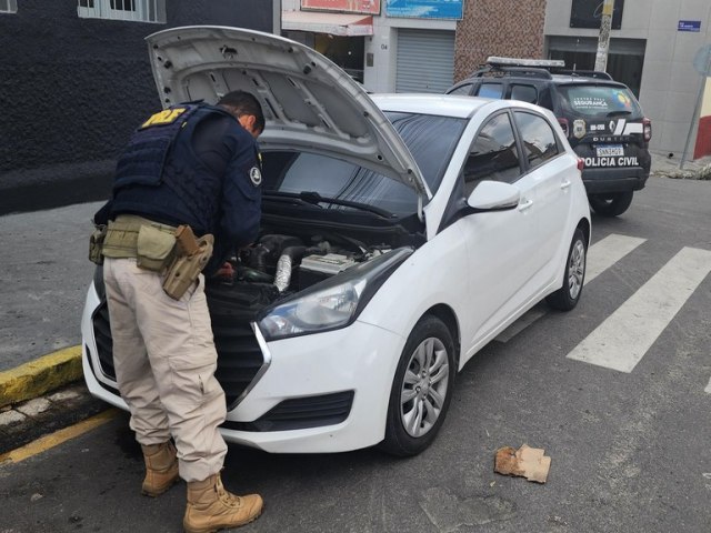 Homem compra carro roubado e  detido pela PRF em So Caetano