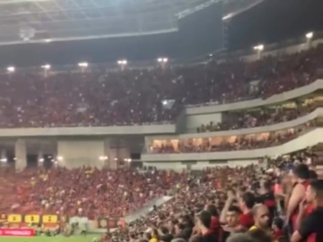 Torcedores do Sport deixam a Arena