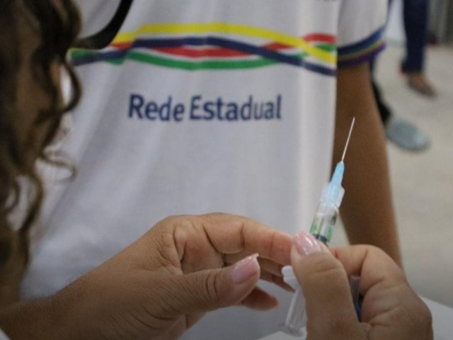 Nova lei estabelece campanha estadual de vacinao em escolas pblicas de Pernambuco