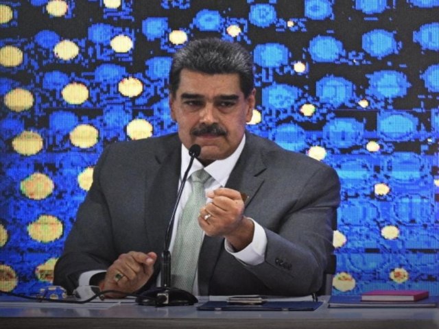 Maduro diz que haver 'banho de sangue' e 'guerra civil' se no for reeleito