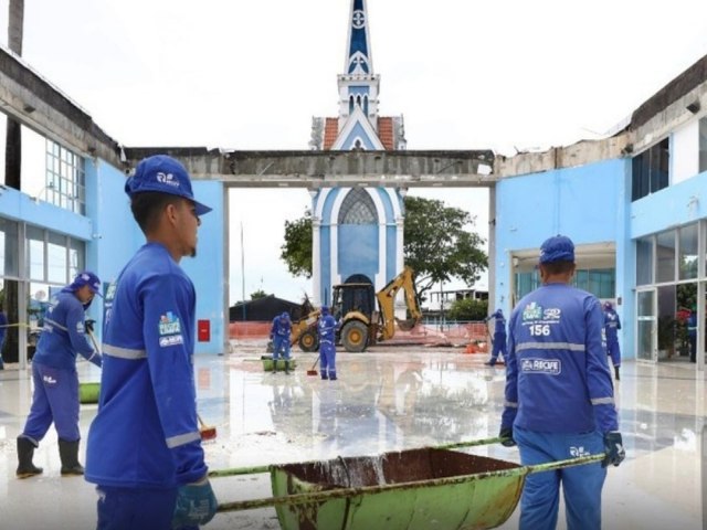 Entulhos so completamente removidos do Santurio do Morro da Conceio 12 dias aps tragdia