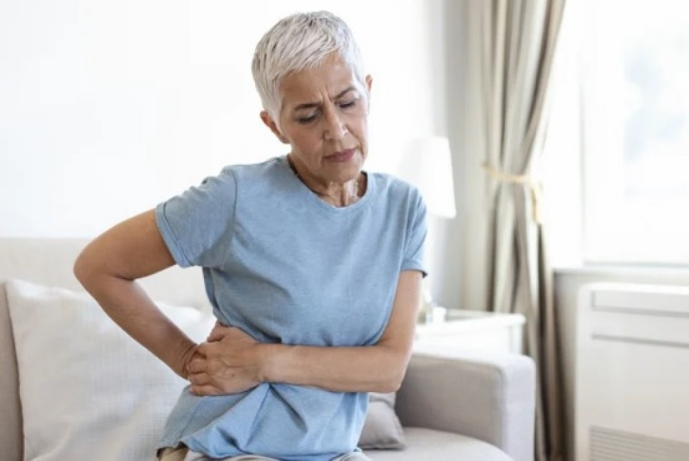 O perigo dentro dos ossos: osteoporose pode quadruplicar fraturas no Brasil