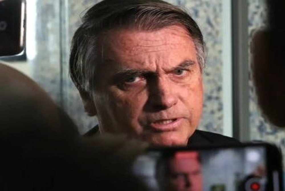 Derrubada de Veto Pode Antecipar Progress�o de Bolsonaro para o Semiaberto em 2028