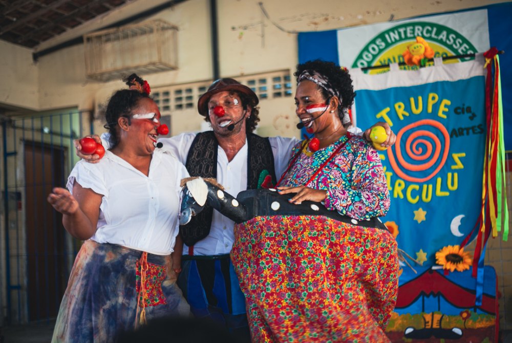 Trupe Circuluz Estreia 'Caravana das Maravilhas' com Circuito Gratuito pela RMR