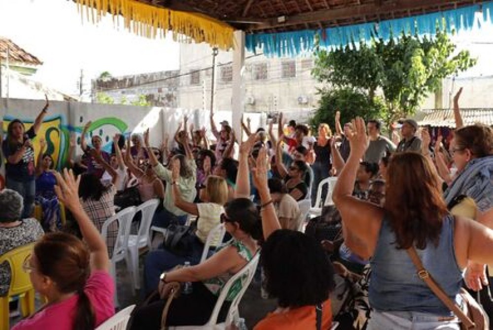 Professores de Olinda Declaram Paralisa��o Geral nos Tr�s Turnos Nesta Sexta-feira