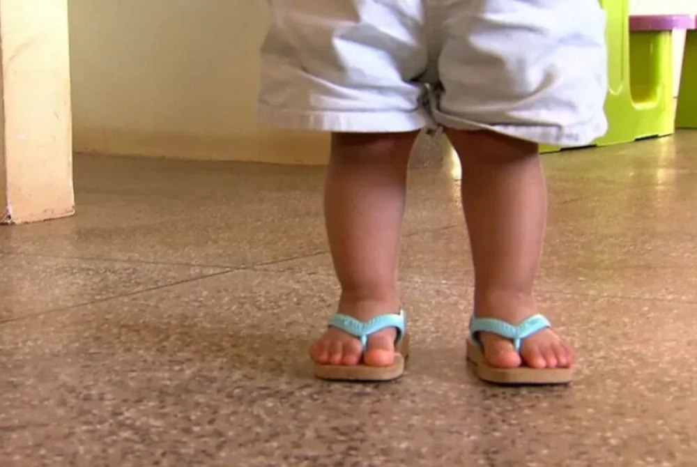 Crian�as pequenas s�o mais expostas a riscos clim�ticos, mostra estudo