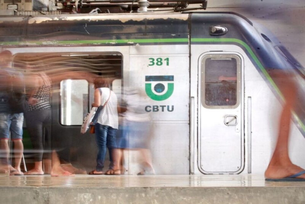 Metrovi�rios v�o se reunir com ministros de Lula para discutir privatiza��o; greve n�o � descartada