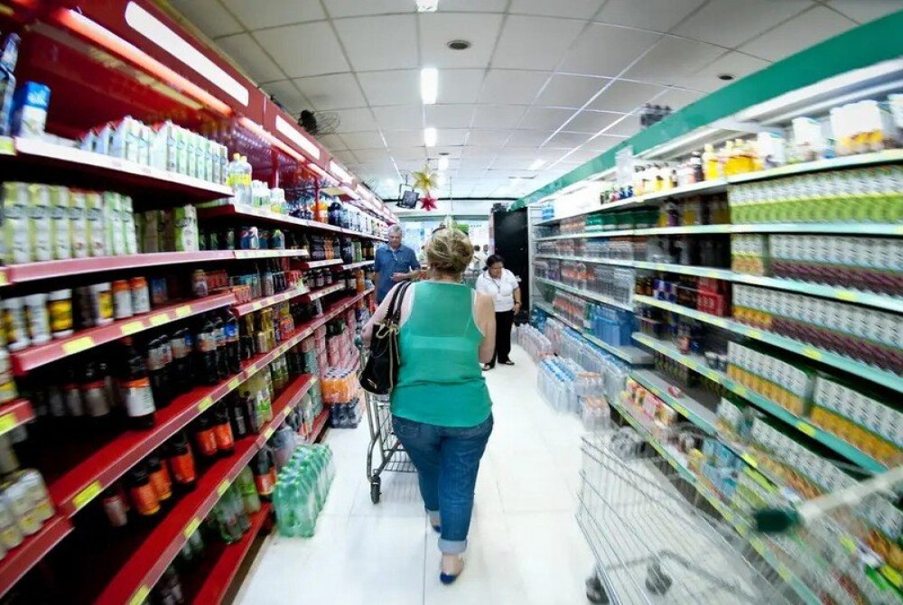 Pre�o da cesta b�sica cai em 15 das 27 capitais em julho