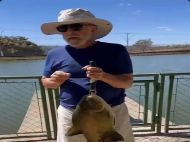 De folga, Lula pesca pacu de 4,5 kg na Granja do Torto em Braslia