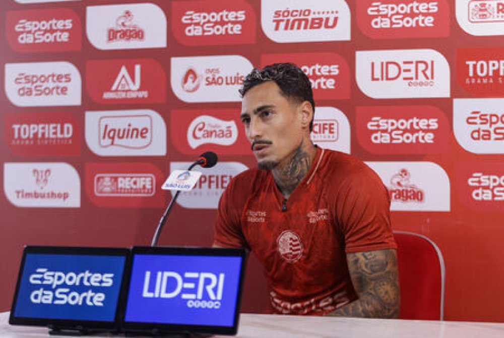 Desfalque no Ataque: N�utico Perde Derek por Suspens�o para Confronto Diante do Vila Nova