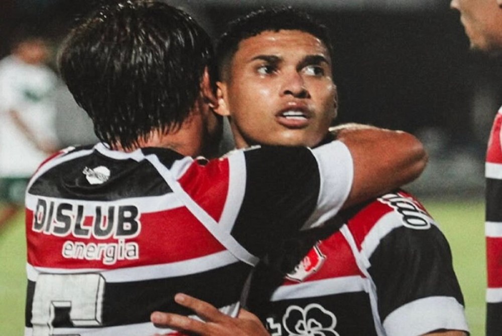 S�rie D: Santa Cruz vence Sousa com facilidade e se isola na lideran�a do Grupo C