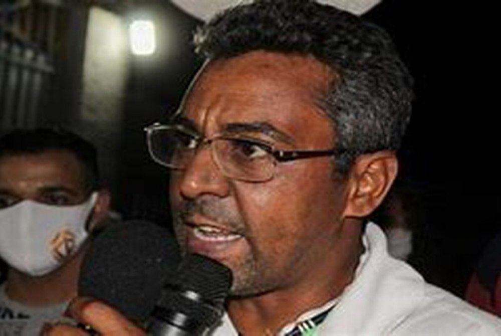 Prefeito de Pesqueira tem afastamento do cargo pedido ap�s opera��o que investiga corrup��o