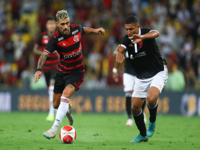 Falhas de artilheiros marcam empate de lampejos pontuais entre Vasco e Flamengo