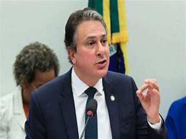 Camilo diz que comentrio de Tasso parece uma piada