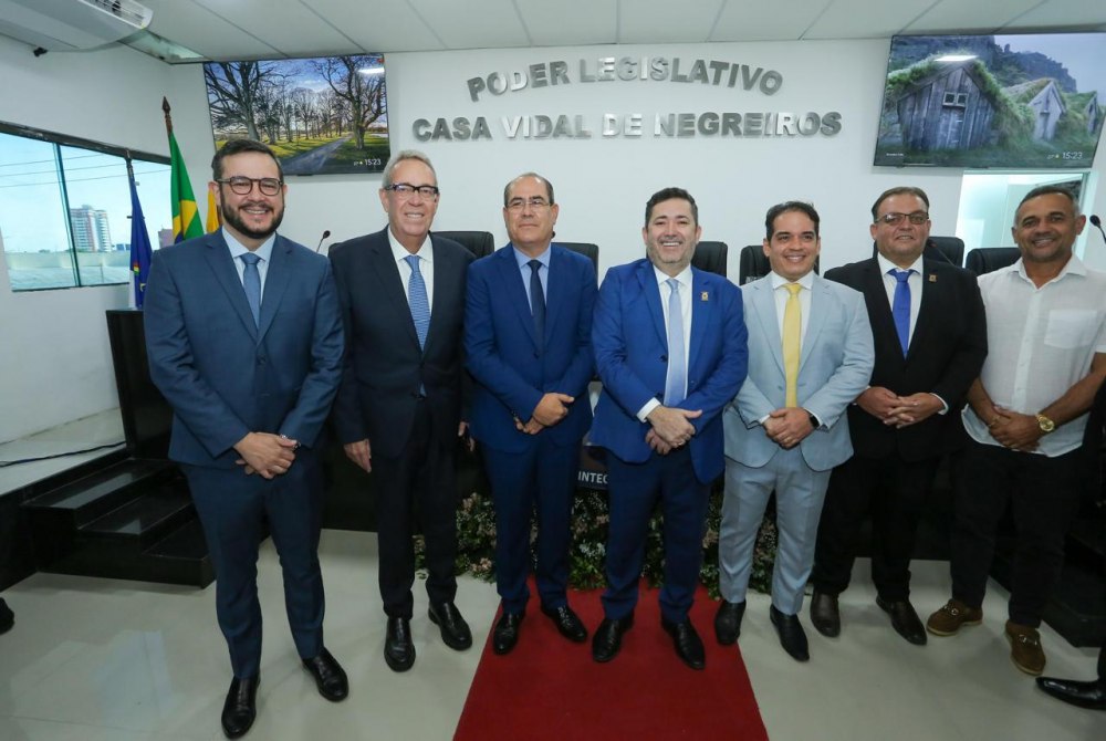 �lvaro e Gabriel Porto recebem t�tulo de cidad�o de Jaboat�o dos Guararapes