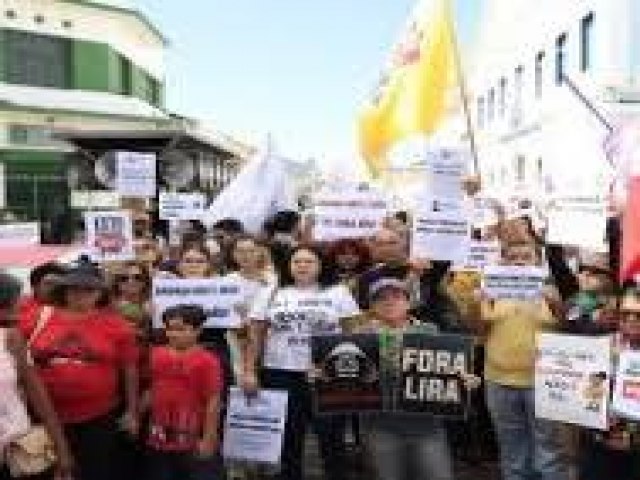 Movimento unificado protesta contra o PL da Gravidez Infantil e homenagem  Damares Alves