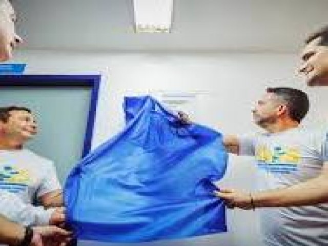 Governador inaugura Centro de Acolhimento e entrega novo equipamento de hemodinmica no HGE