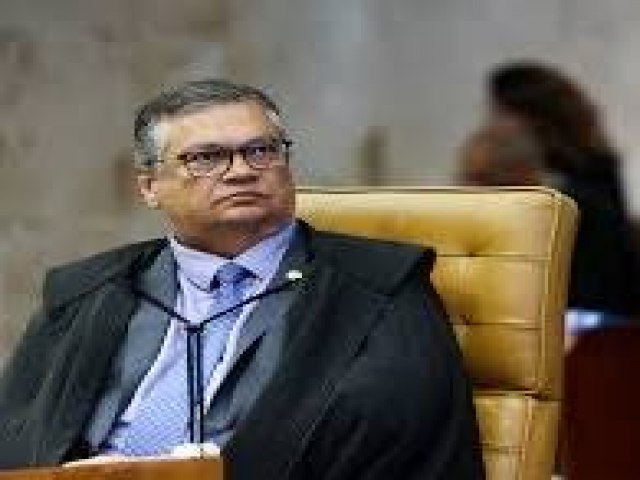 Fl�vio Dino pede � PF apura��o de amea�as ap�s voto para condenar Bolsonaro