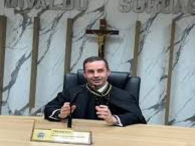 Exonera��es e cortes de gratifica��es provocam rea��o de servidores no TCE de Alagoas