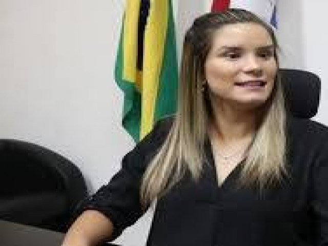 TRE-AL rejeita pedido de adiamento e mant�m julgamento de recurso que pode cassar prefeita de Atalaia