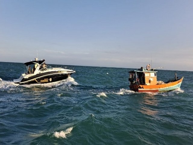 PF e Marinha Prendem Trs Pescadores por Pesca Ilegal em Sergipe