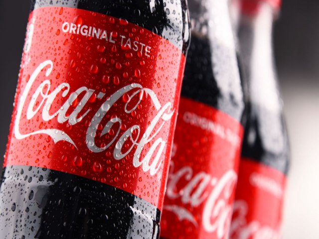 Los Angeles Processa PepsiCo e Coca-Cola por Poluio Plstica e Prticas Publicitrias Enganosas