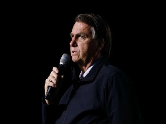 Bolsonaro Depende de Autorizao do STF para Comparecer  Posse de Donald Trump