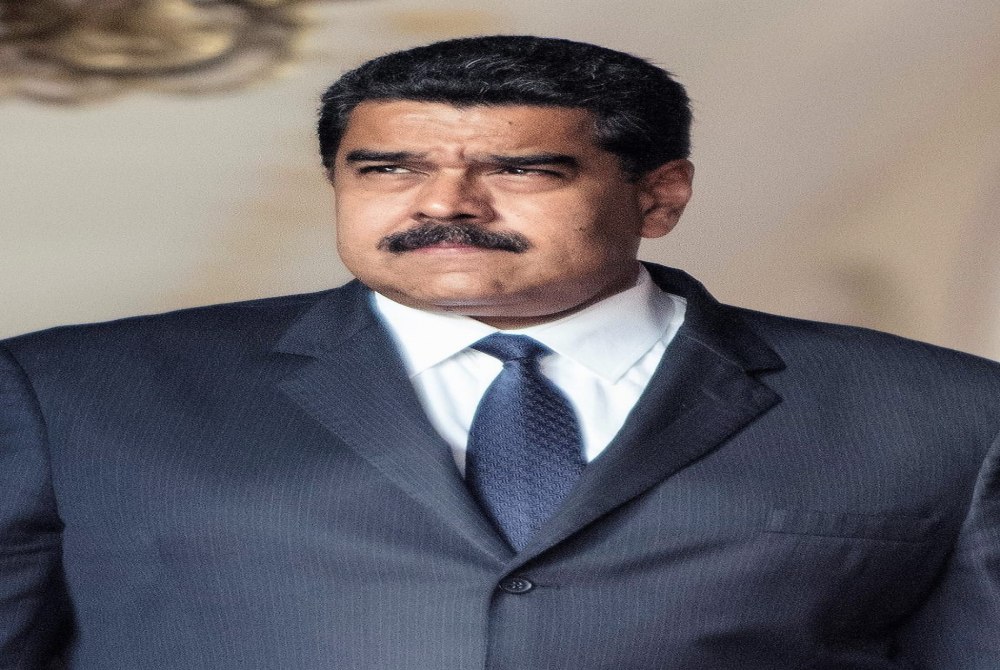 Maduro envia 15 mil militares � fronteira com a Col�mbia e prop�e cria��o de 