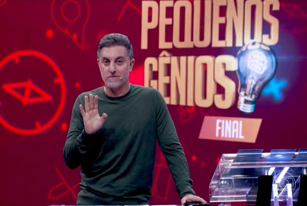Huck come�a Doming�o com p� direito e atinge maior p�blico no in�cio da tarde.