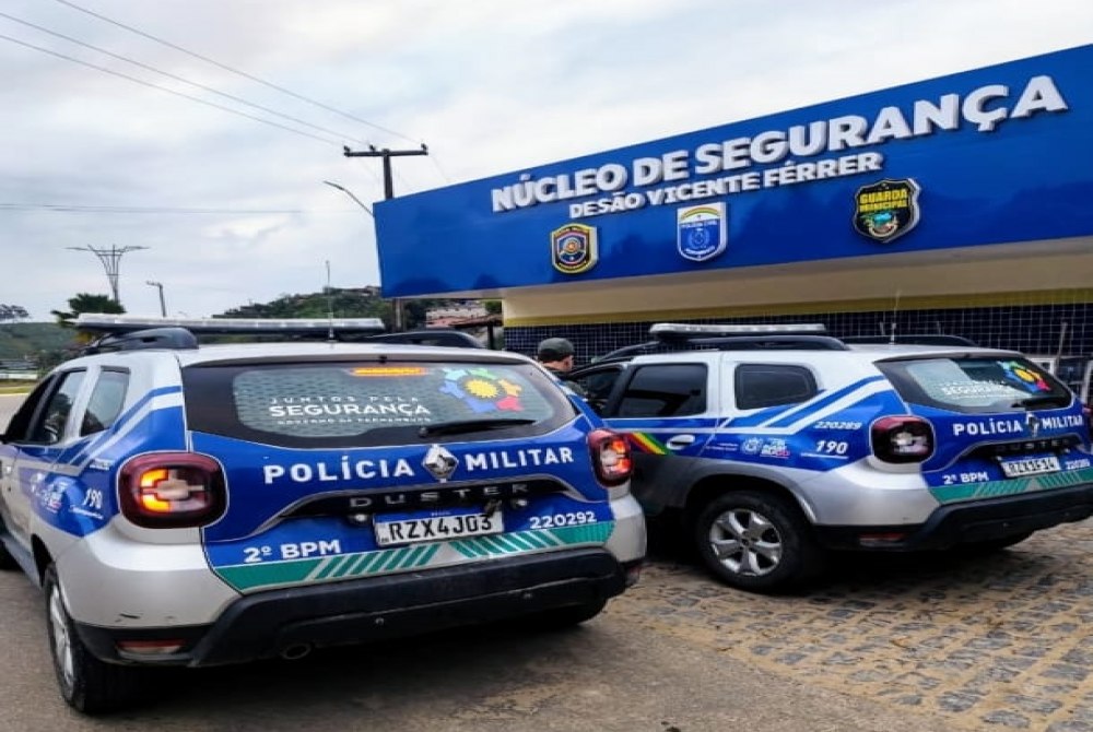 Polícia Militar recupera moto roubada em São Vicente Férrer Polícia Militar recupera moto roubada em São Vicente Férrer