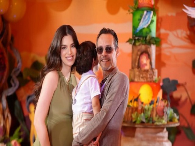 Nadia celebra los 3 a�itos de Marquitos junto a su esposo