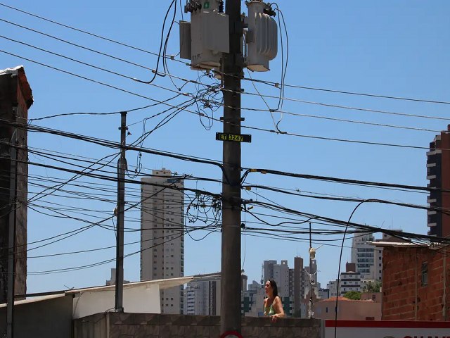 EM 2024 - Furto de energia no pa�s gerou custo de R$ 10,3 bilh�es