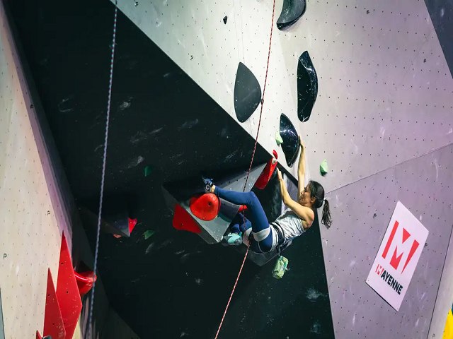 USA - Marina Dias vence etapa da Copa do Mundo de paraescalada